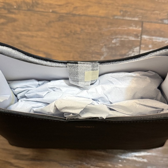 Coach Black Leather Shoulder Bag - Picture 4 of 5